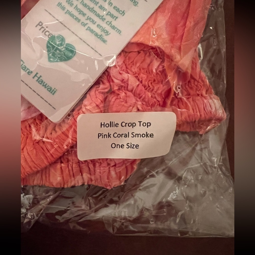 Tiare Hawaii Off the Shoulder Hollie One Size Crop Top in Pink Coral Smoke - Picture 8 of 16